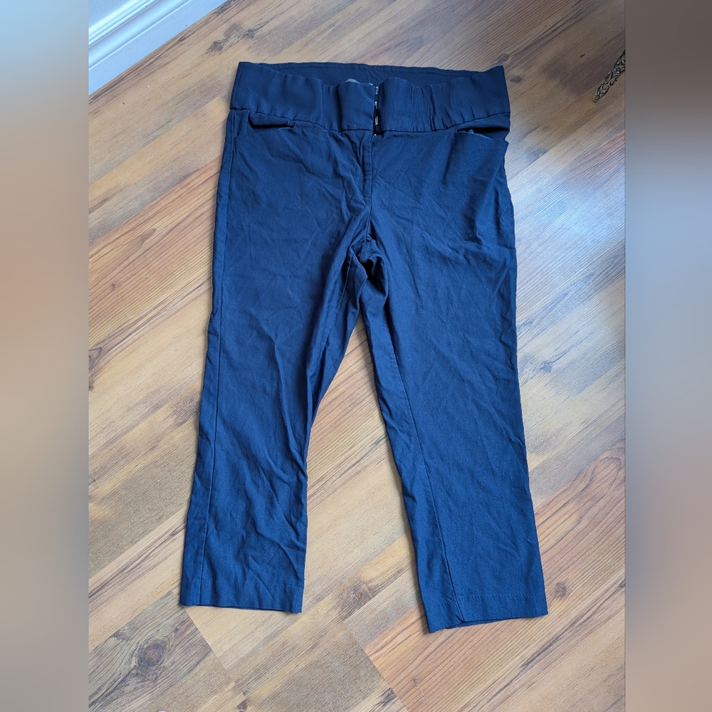 Suzy Shier  Women's Cropped Plus Size Pants